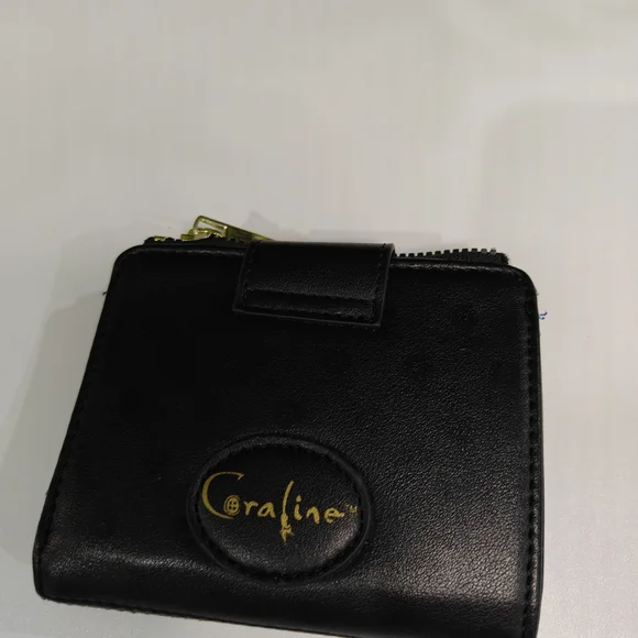Coraline Black Wallet with Artistic Design - Picture 2 of 8